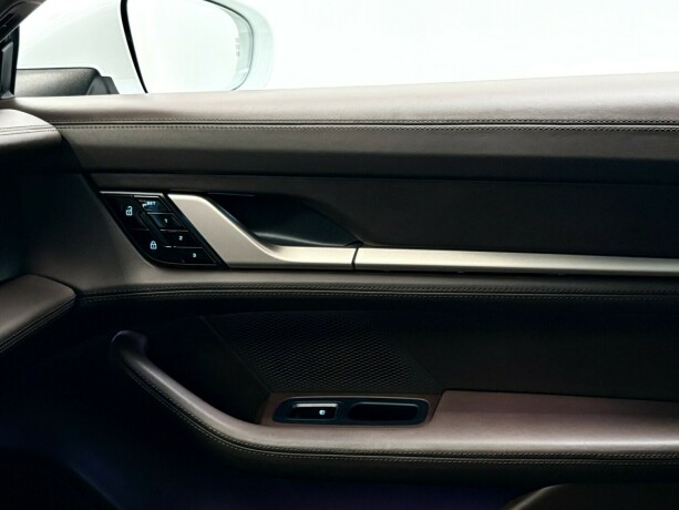 porsche-taycan-elektrisitet-2020-big-32