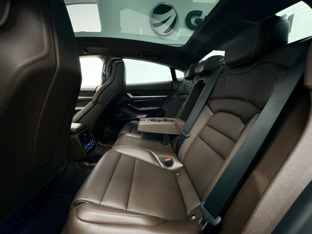 porsche-taycan-elektrisitet-2020-big-35