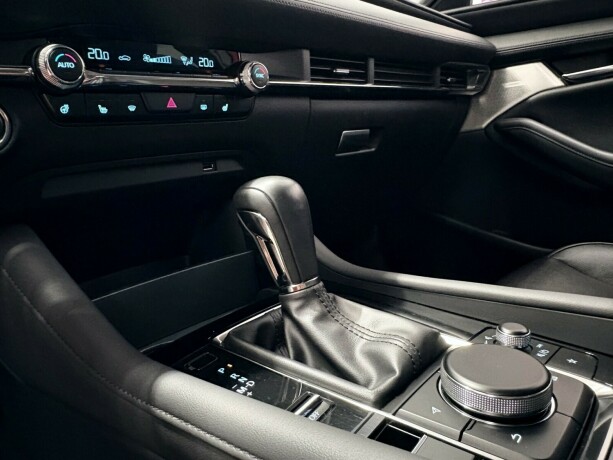 mazda-3-elektrisitetbensin-2020-big-17