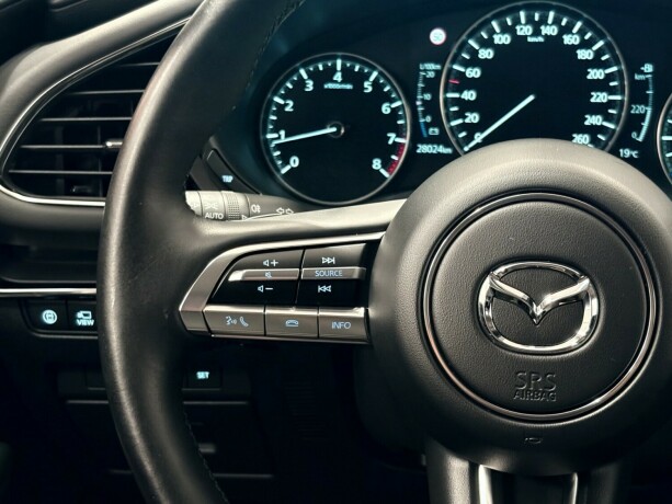 mazda-3-elektrisitetbensin-2020-big-12