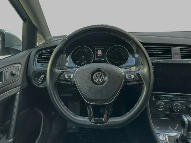 volkswagen-golf-elektrisitet-2020-big-27