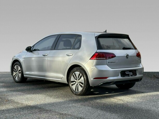 volkswagen-golf-elektrisitet-2020-big-5