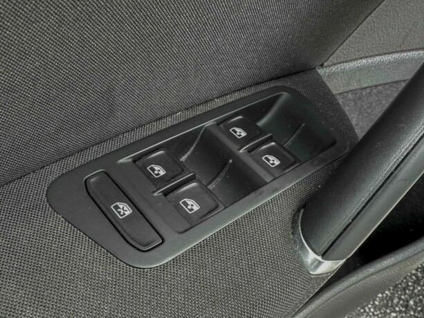 volkswagen-golf-elektrisitet-2020-big-10