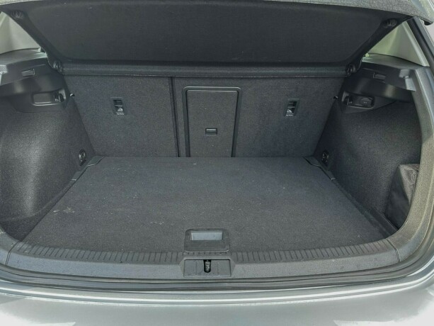 volkswagen-golf-elektrisitet-2020-big-30