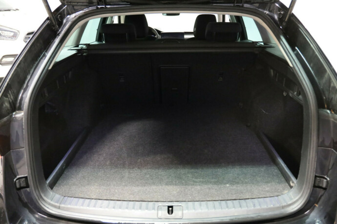 skoda-octavia-elektrisitetbensin-2021-big-12