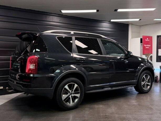 ssangyong-rexton-diesel-2017-big-9