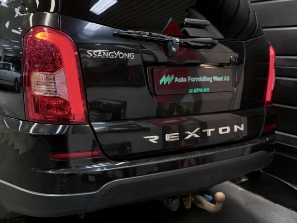 ssangyong-rexton-diesel-2017-big-6