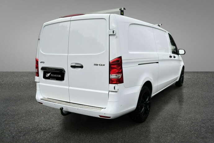 mercedes-benz-vito-diesel-2023-big-4