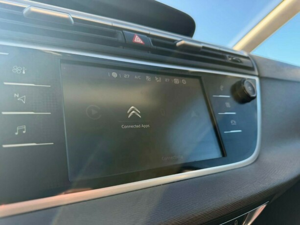 citroen-c4-diesel-2020-big-28