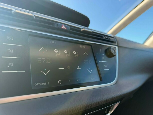 citroen-c4-diesel-2020-big-29