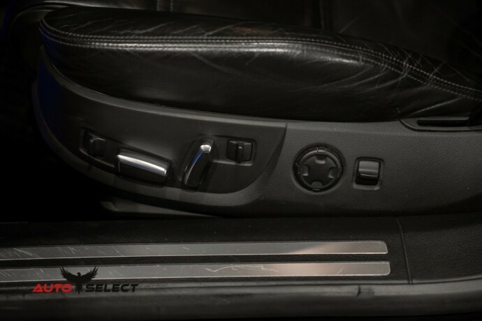 audi-s8-bensin-2006-big-29