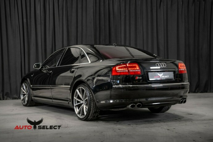 audi-s8-bensin-2006-big-7