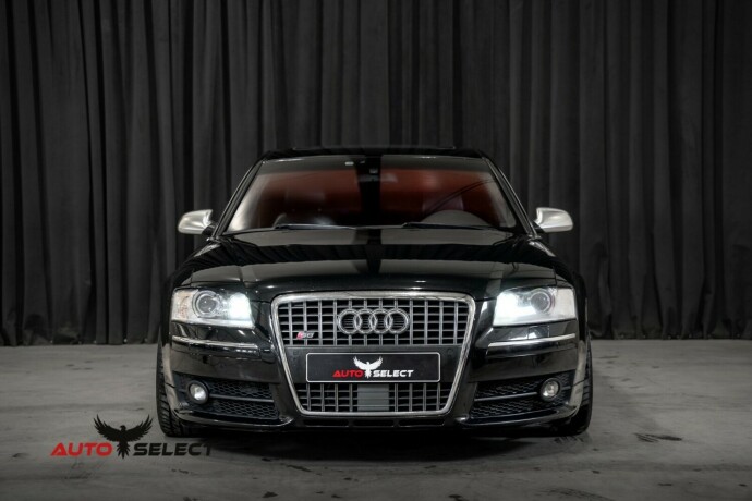 audi-s8-bensin-2006-big-4