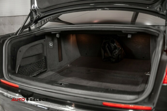 audi-s8-bensin-2006-big-11