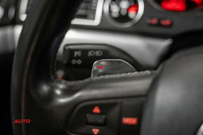 audi-s8-bensin-2006-big-37