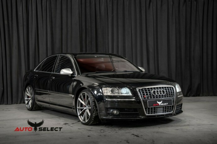 audi-s8-bensin-2006-big-3