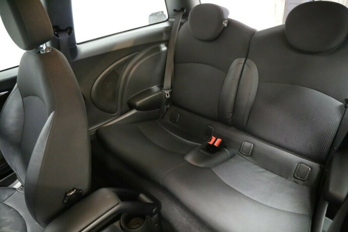 mini-one-diesel-2013-big-11