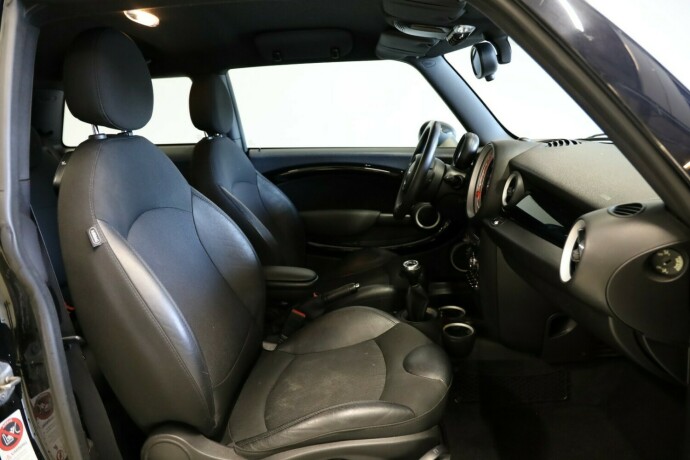 mini-one-diesel-2013-big-9