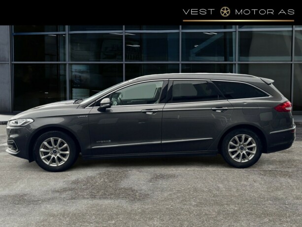 ford-mondeo-elektrisitetbensin-2019-big-3