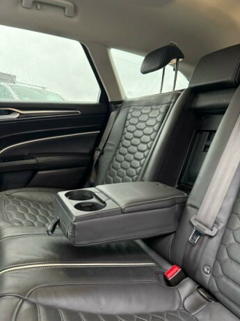 ford-mondeo-elektrisitetbensin-2019-big-14