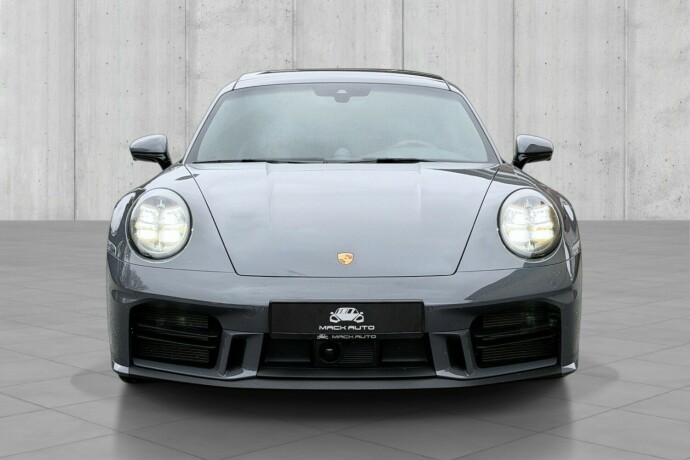 porsche-911-bensin-2025-big-1