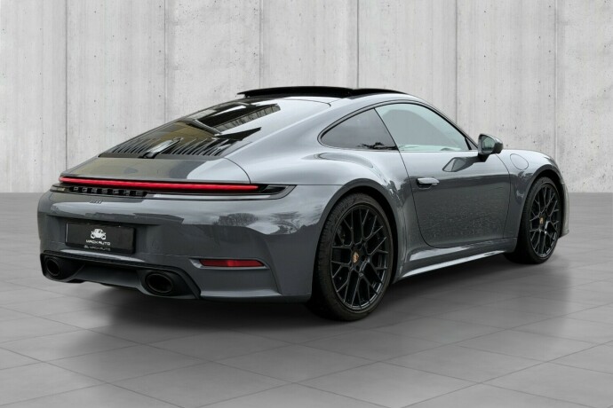 porsche-911-bensin-2025-big-5