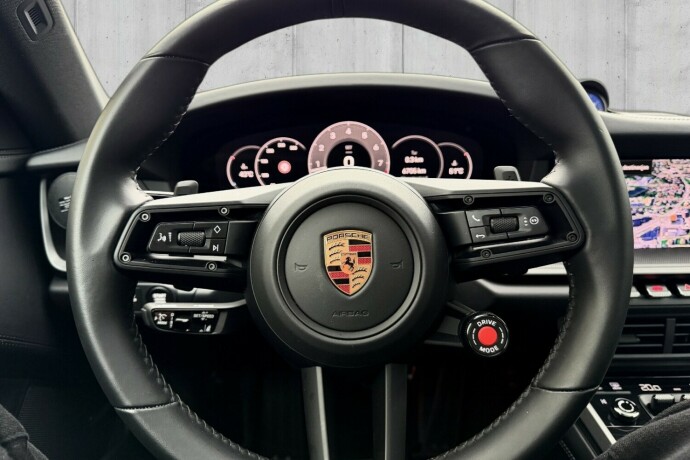 porsche-911-bensin-2025-big-10