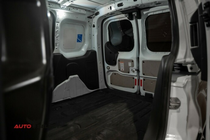 ford-transit-connect-diesel-2018-big-9