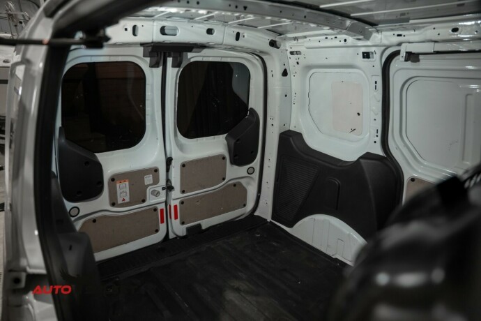 ford-transit-connect-diesel-2018-big-15