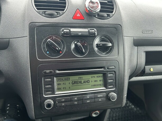 volkswagen-caddy-diesel-2004-big-13