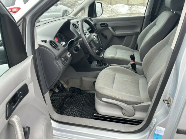 volkswagen-caddy-diesel-2004-big-11