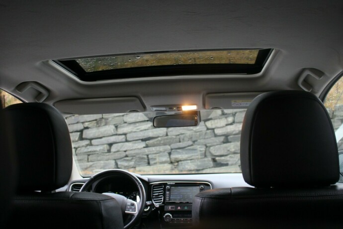 mitsubishi-outlander-elektrisitetbensin-2015-big-7