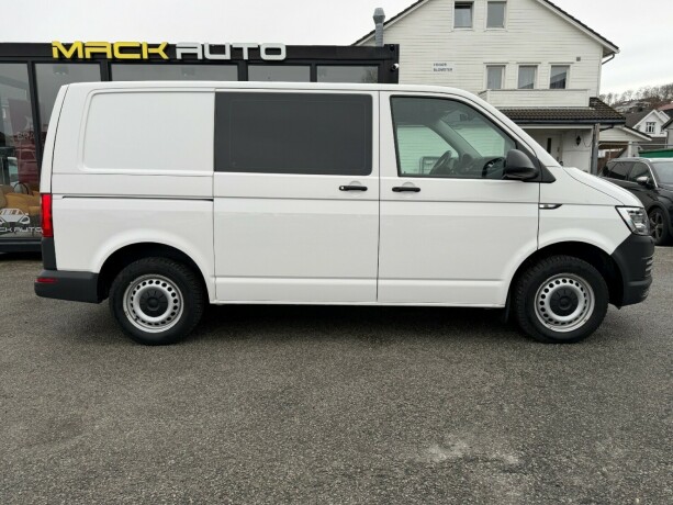 volkswagen-transporter-diesel-2019-big-5