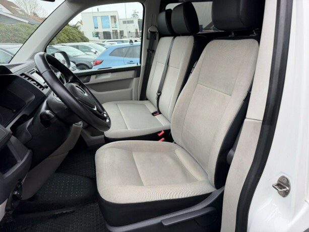 volkswagen-transporter-diesel-2019-big-7