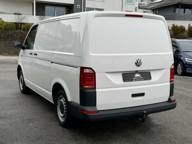 volkswagen-transporter-diesel-2019-big-3