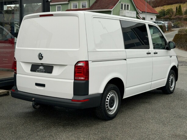 volkswagen-transporter-diesel-2019-big-4