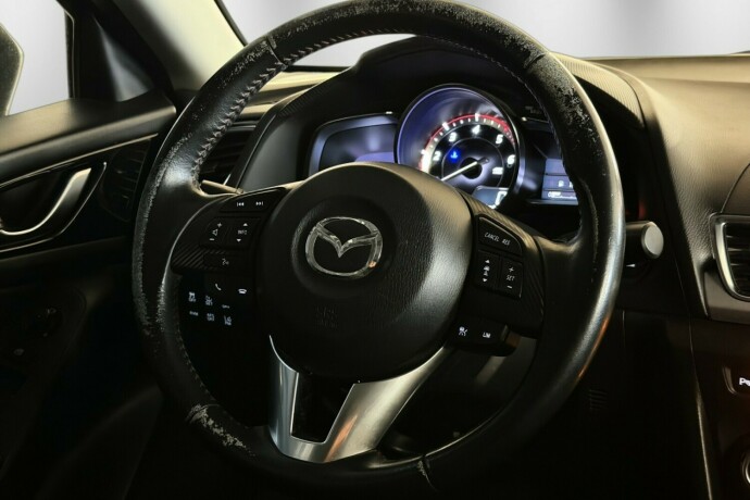 mazda-3-diesel-2015-big-15