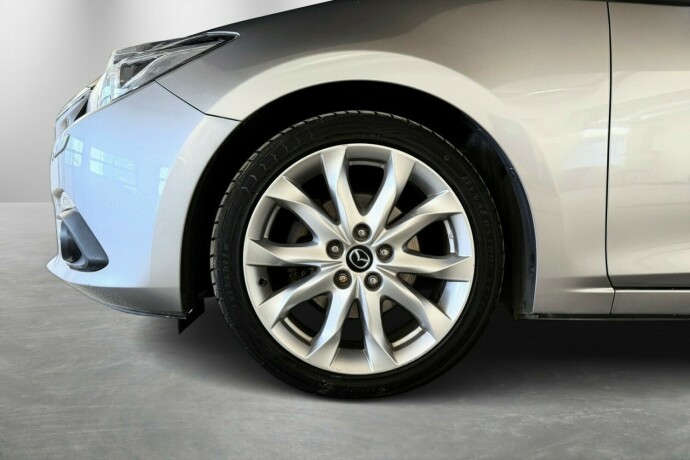 mazda-3-diesel-2015-big-2