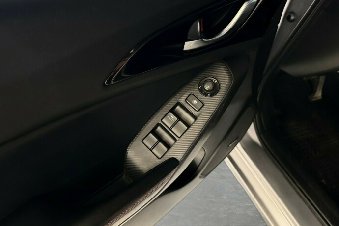 mazda-3-diesel-2015-big-13