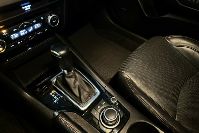 mazda-3-diesel-2015-big-24