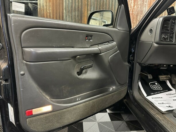 chevrolet-silverado-bensin-2005-big-29