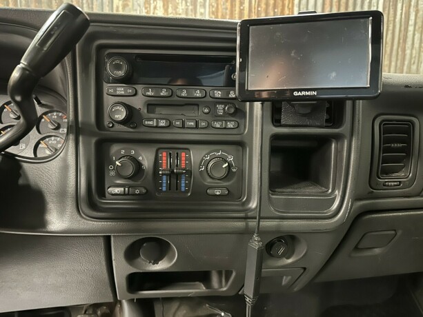 chevrolet-silverado-bensin-2005-big-33