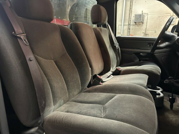 chevrolet-silverado-bensin-2005-big-36