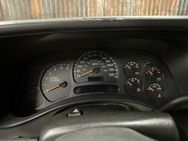 chevrolet-silverado-bensin-2005-big-32