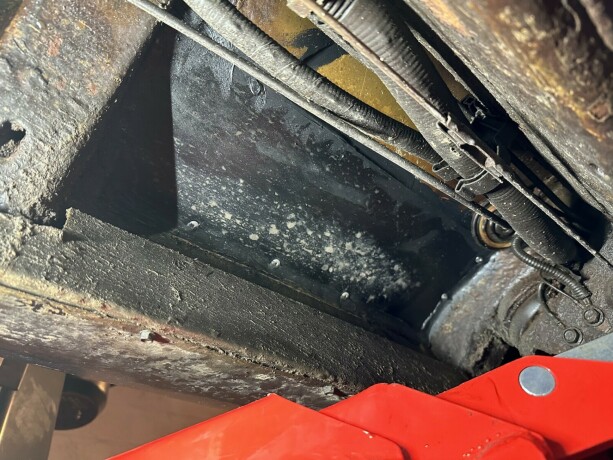 chevrolet-silverado-bensin-2005-big-50