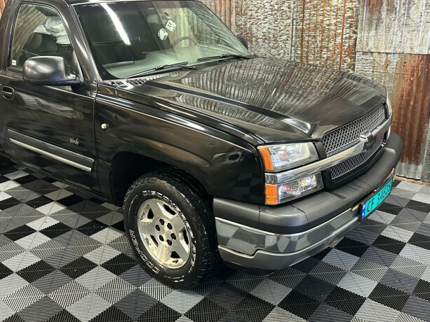 chevrolet-silverado-bensin-2005-big-2