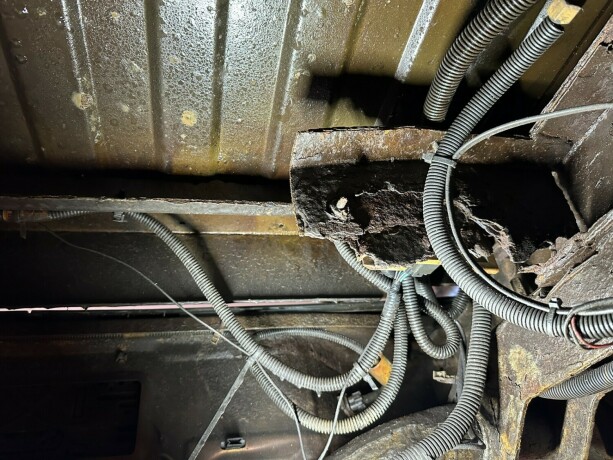 chevrolet-silverado-bensin-2005-big-46