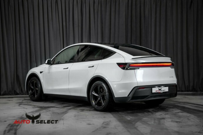 tesla-model-y-elektrisitet-2025-big-8