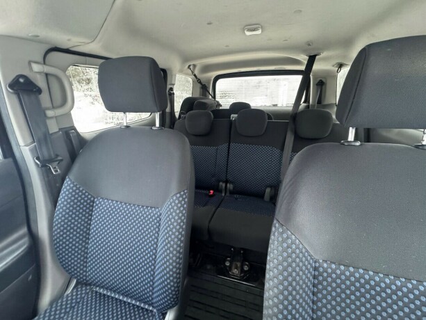 nissan-nv200-diesel-2013-big-16