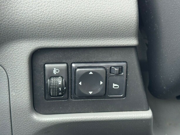 nissan-nv200-diesel-2013-big-21